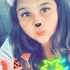 Meet your Posher, Mercedes